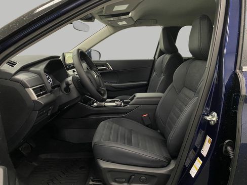 New 2026 Mitsubishi Outlander AWD image 30