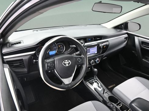 Used 2016 Toyota Corolla L FWD image 33