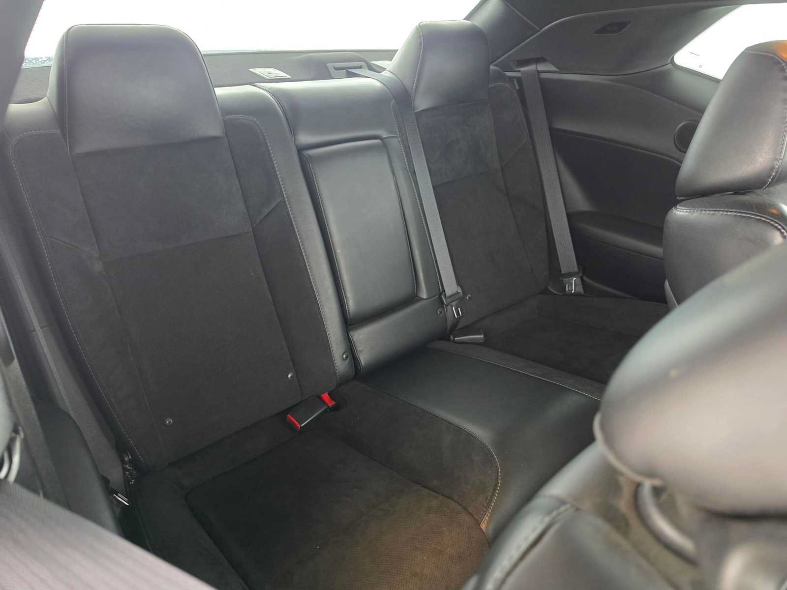 Used 2018 Dodge Challenger R/T Scat Pack RWD image 13