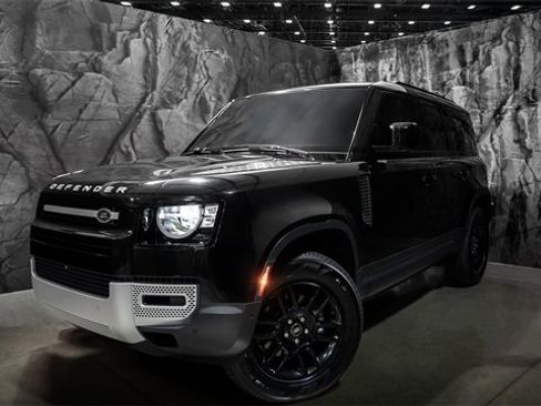 Used 2022 Land Rover Defender 110 S image 1