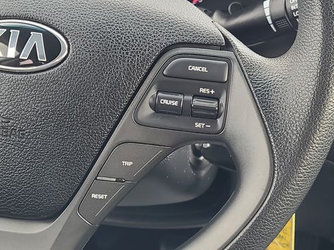 Used 2015 Kia Forte LX w/ Popular Package FWD image 13