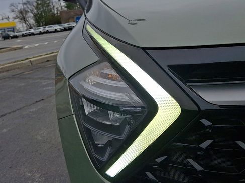 Used 2023 Kia Sportage X-Line w/ X-Line Premium Package image 9