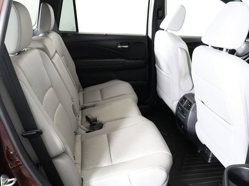 Used 2021 Honda Passport Touring image 39