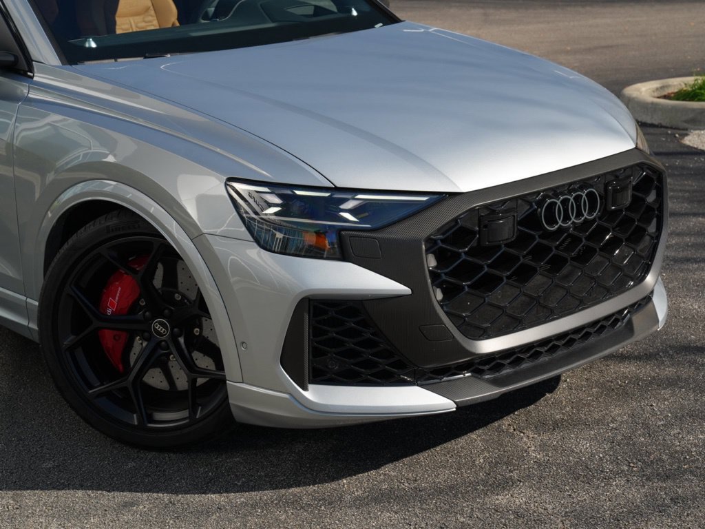 Used 2025 Audi RS Q8 performance AWD/4WD image 33