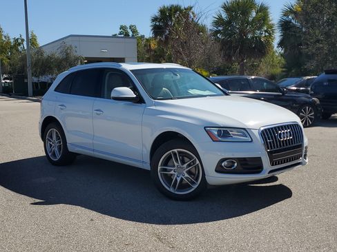 Used 2016 Audi Q5 2.0T Premium Plus w/ Technology Package image 31