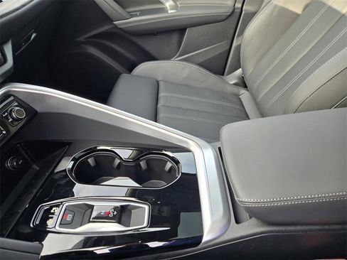 New 2025 Audi Q5 Premium Plus image 23