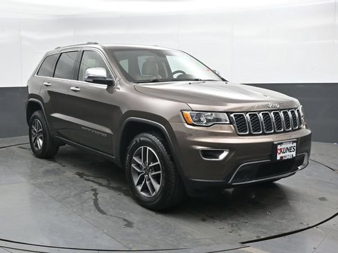 Used 2020 Jeep Grand Cherokee Limited AWD/4WD image 4
