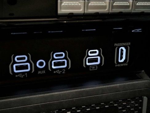 Used 2025 RAM 3500 Longhorn AWD/4WD image 19
