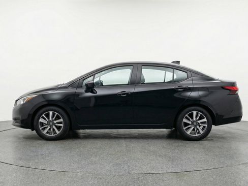 Used 2025 Nissan Versa SV image 5