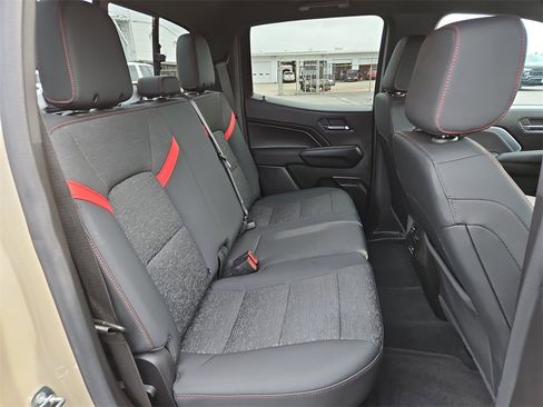 Used 2023 Chevrolet Colorado Z71 w/ Z71 Convenience Package 2 image 26