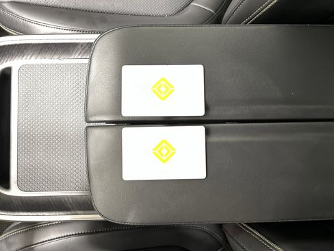 Used 2024 Rivian R1T Adventure AWD/4WD image 29