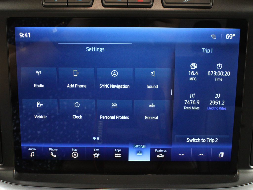 Used 2023 Ford F150 4x4 SuperCrew Hybrid image 32