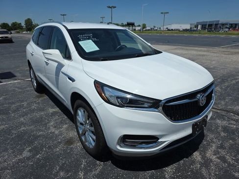 Used 2020 Buick Enclave Essence FWD image 7