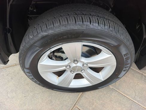 Used 2016 Jeep Patriot Latitude AWD/4WD image 11