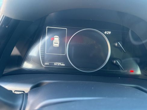 Used 2025 Lexus ES 350 Luxury image 3