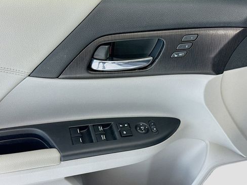 Used 2013 Honda Accord EX-L image 23