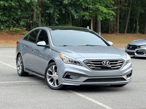 Used 2017 Hyundai Sonata Limited 2.0T FWD image 3