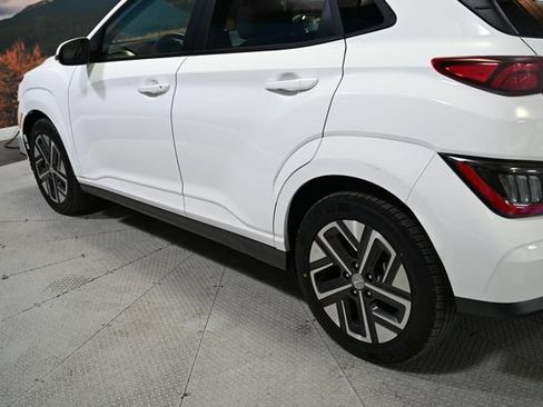 Used 2023 Hyundai Kona Limited w/ Cargo Package FWD image 8