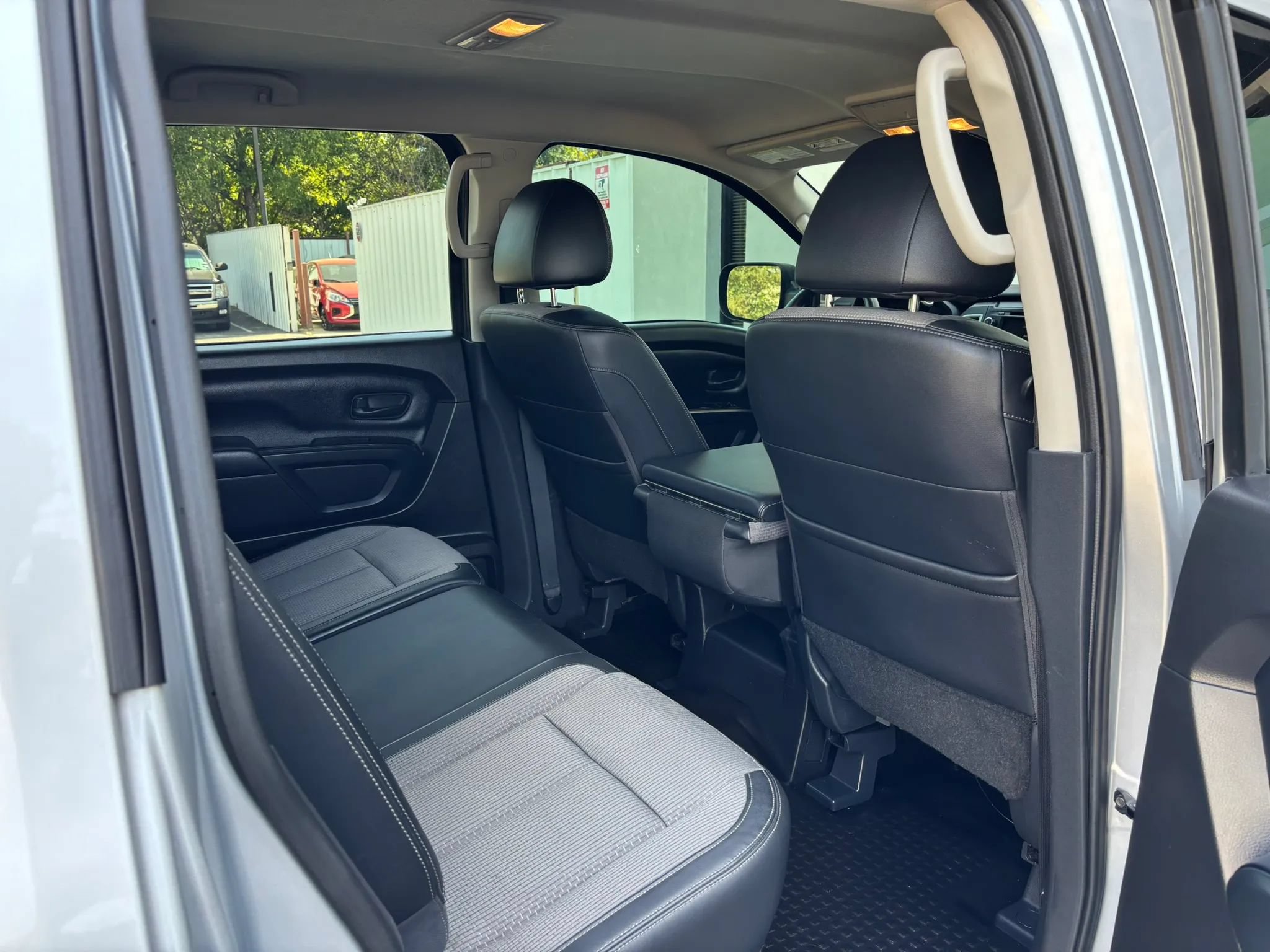 Used 2019 Nissan Titan S w/ S Utility Package RWD image 49