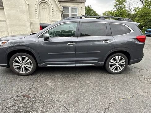 Used 2020 Subaru Ascent Touring AWD/4WD image 3