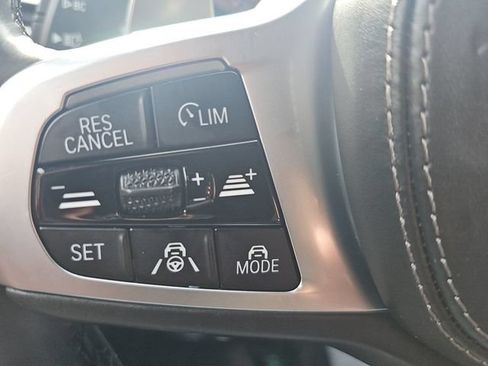 Used 2020 BMW X7 M50i AWD/4WD image 32