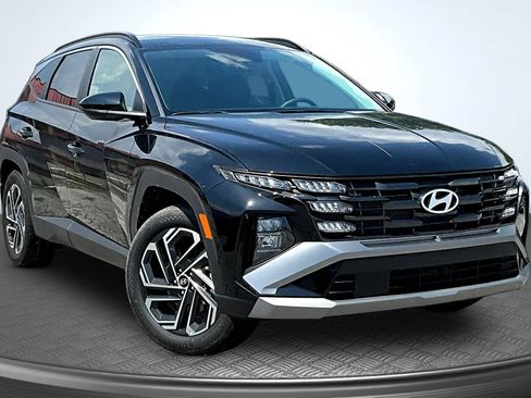 New 2026 Hyundai Tucson SEL Plus FWD image 2