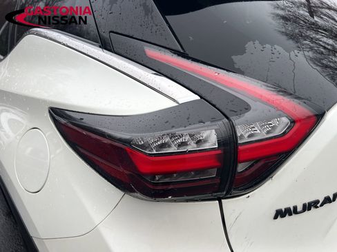 Used 2024 Nissan Murano SV w/ SV Midnight Edition Package image 10