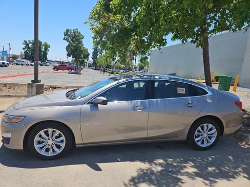 Used 2025 Chevrolet Malibu LT FWD image 5