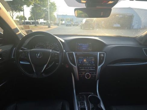Used 2017 Acura TLX V6 w/ Technology Package FWD image 29