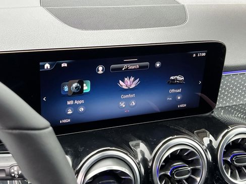 New 2026 Mercedes-Benz GLB 250 GLB 250 image 18