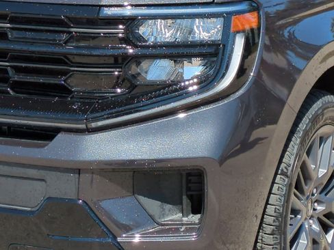 New 2025 Ford Expedition Platinum w/ Stealth Performance Package image 11