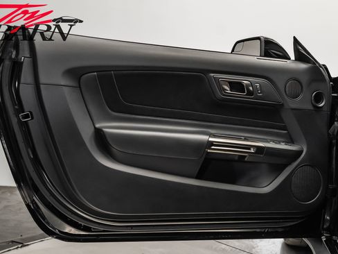 Used 2018 Ford Mustang Shelby GT350 w/ Electronics Package image 18