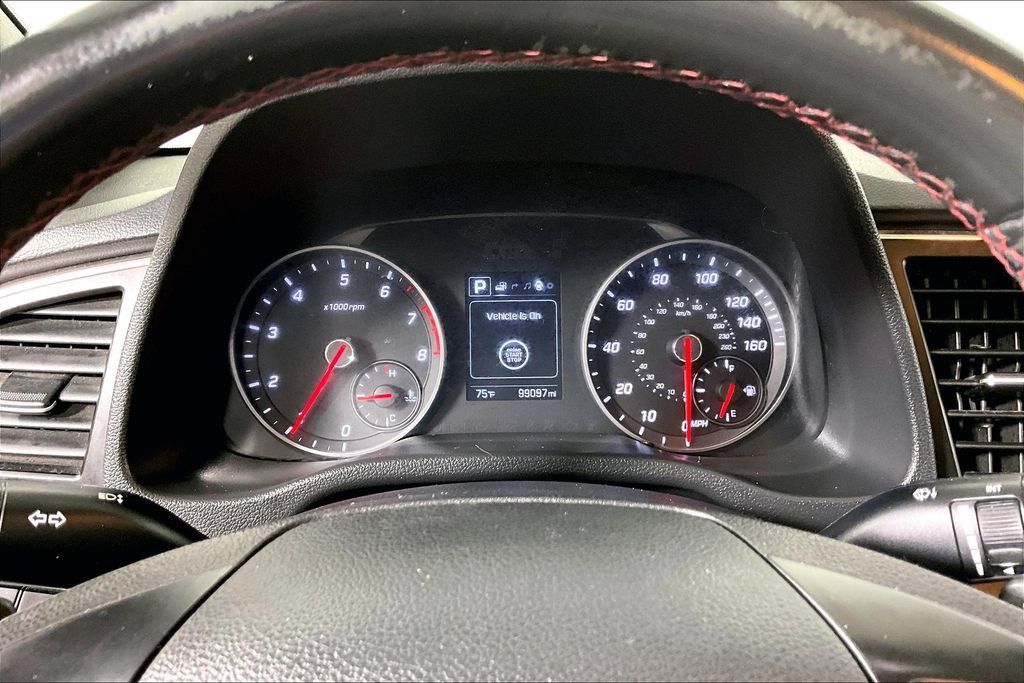 Used 2018 Hyundai Elantra Sport w/ Sport Premium Package 03 FWD image 19
