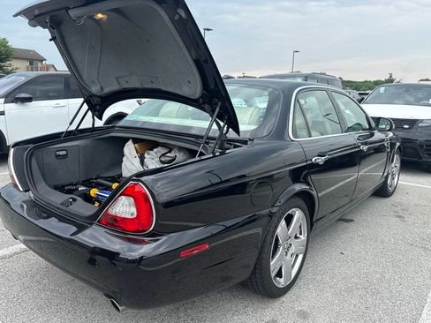 Used 2008 Jaguar XJ8 RWD image 4