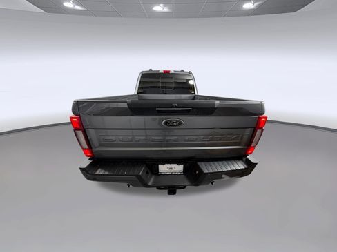 Used 2022 Ford F250 Lariat w/ Black Appearance Package AWD/4WD image 10