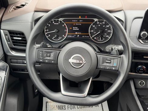 Used 2023 Nissan Rogue SV AWD/4WD image 13