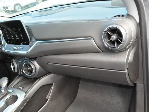 Used 2025 Chevrolet Blazer LT w/ Convenience Package image 21