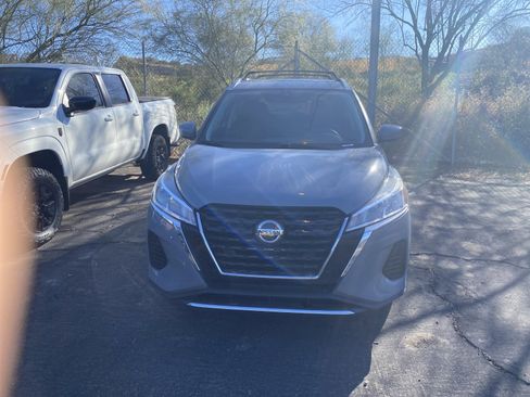 Used 2021 Nissan Kicks SV w/ Interior Electronics Package image 6