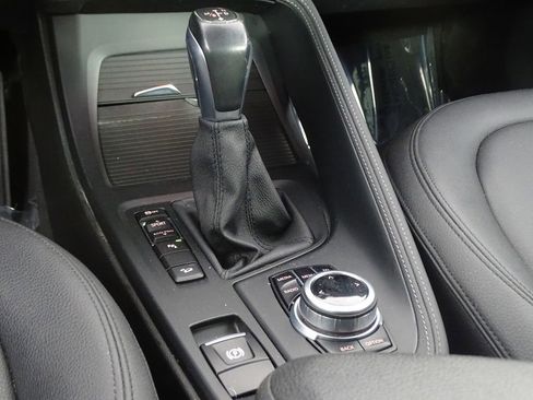 Used 2017 BMW X1 xDrive28i image 39