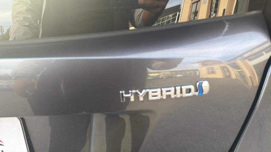 Used 2018 Toyota Prius Two w/ Prius Two Safety Plus Package FWD image 35