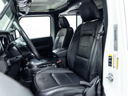 Used 2020 Jeep Wrangler Unlimited Sahara w/ Uconnect 4C Nav & Sound Group image 21