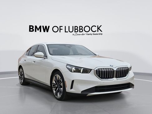 Certified 2025 BMW 530i xDrive image 1