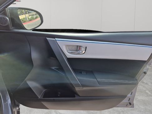 Used 2016 Toyota Corolla LE image 13