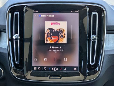 New 2025 Volvo XC40 B5 Plus w/ Protection Package Premier image 20