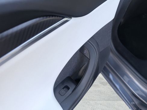 Used 2021 Tesla Model S Plaid image 26