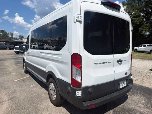 Used 2024 Ford Transit 350 XLT RWD image 4