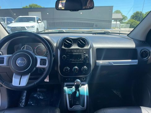 Used 2016 Jeep Compass Latitude AWD/4WD image 28