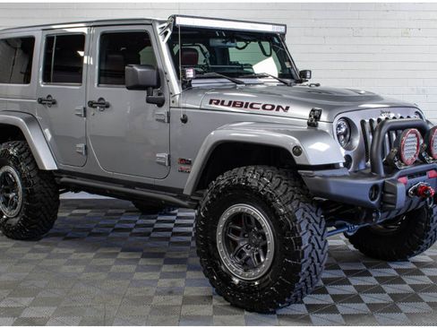 Used 2013 Jeep Wrangler Unlimited Rubicon AWD/4WD image 1