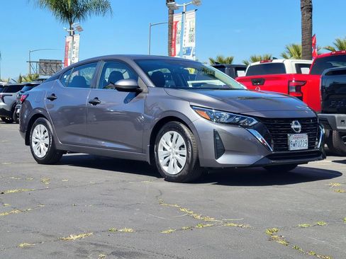 Certified 2025 Nissan Sentra S FWD image 31