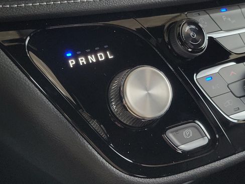 New 2026 Chrysler Pacifica Select FWD image 30